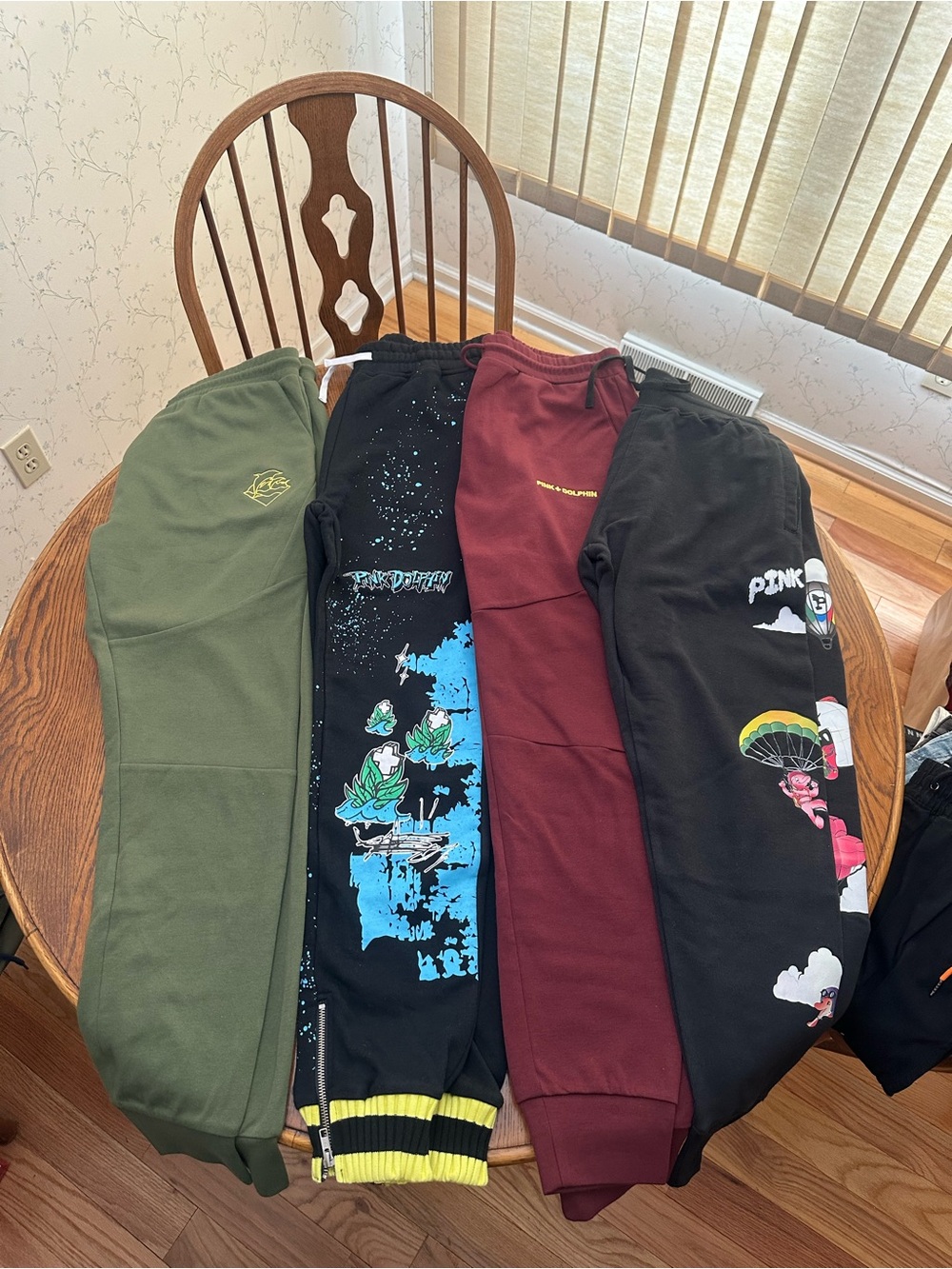 Men’s sweatpants bundle of 4 pink dolphin fashion clothing brand size large